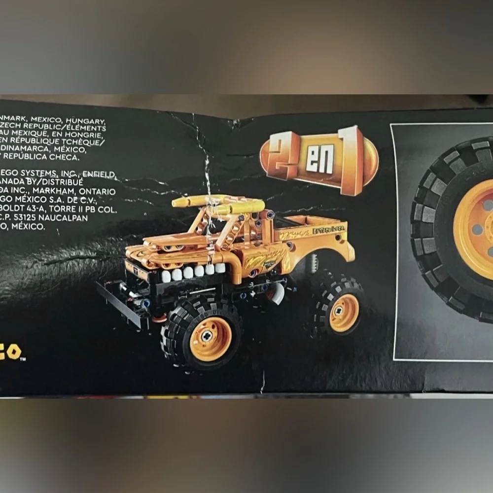 LEGO TECHNIC Monster Jam El Toro Loco (42135) New In Box - Picture 3 of 3